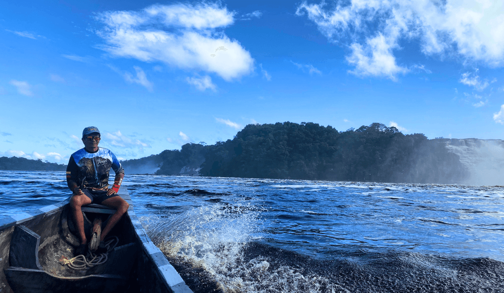 VIV 05.25, Canaimo, Pemon man