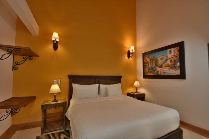 Hotel Campanario Real