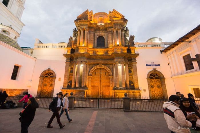 Quito: Quito with Susi - nemo i galapagos cruise - gal0087